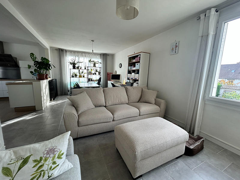 Maison - 95 m² - 4 pièces