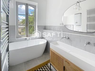 Duplex - 140 m² - 5 pièces