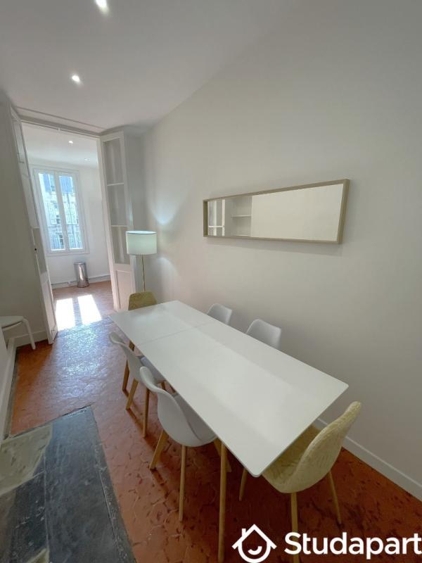 Chambre - 11 m² - 1 pièce