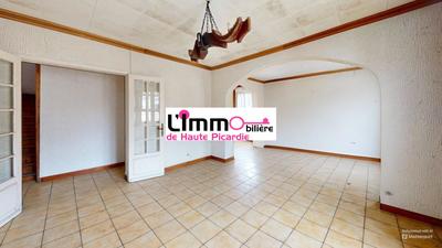 Maison - 180 m² - 8 pièces