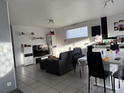 Maison traditionnelle - 92 m² - 5 pièces