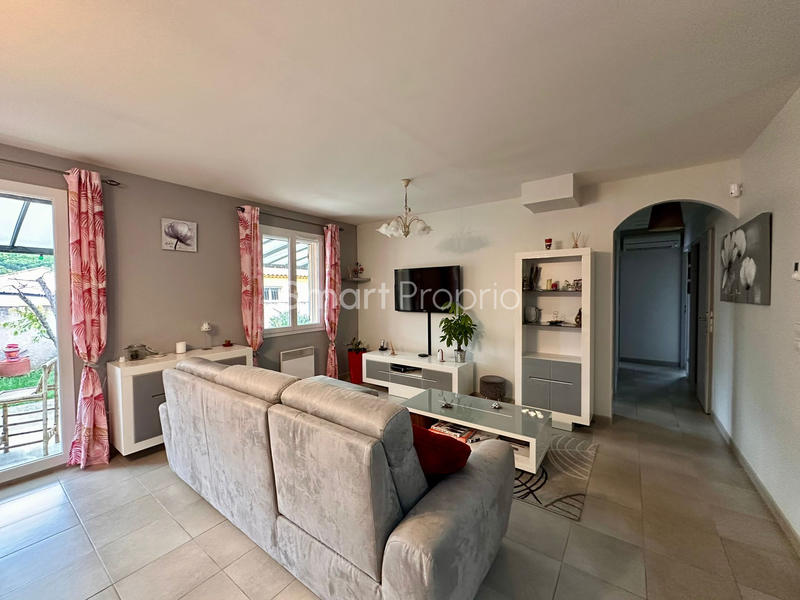 Villa - 80 m² - 4 pièces