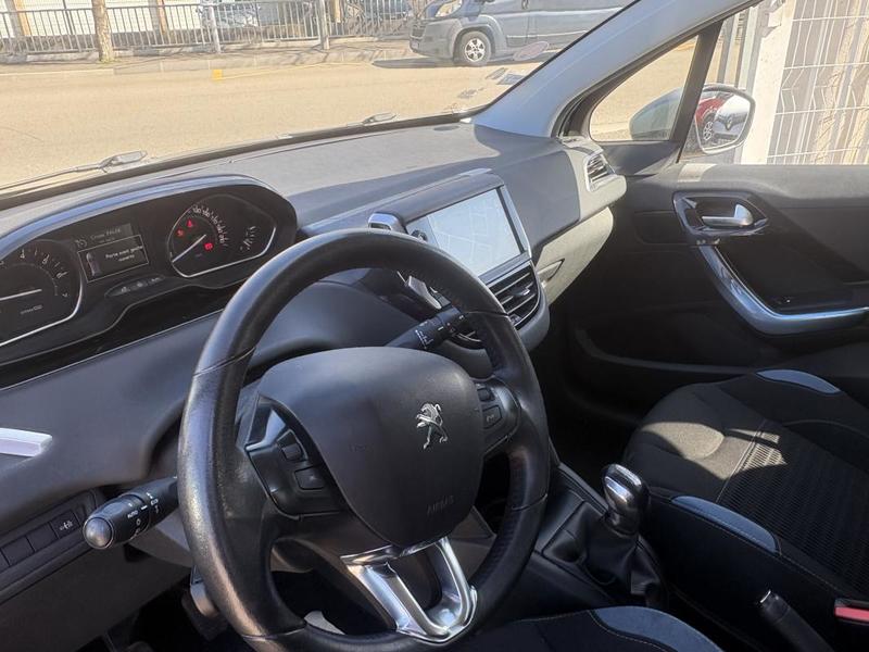 Peugeot 208 Vti 82cv Allure Bvm5 Equiper Superethanol