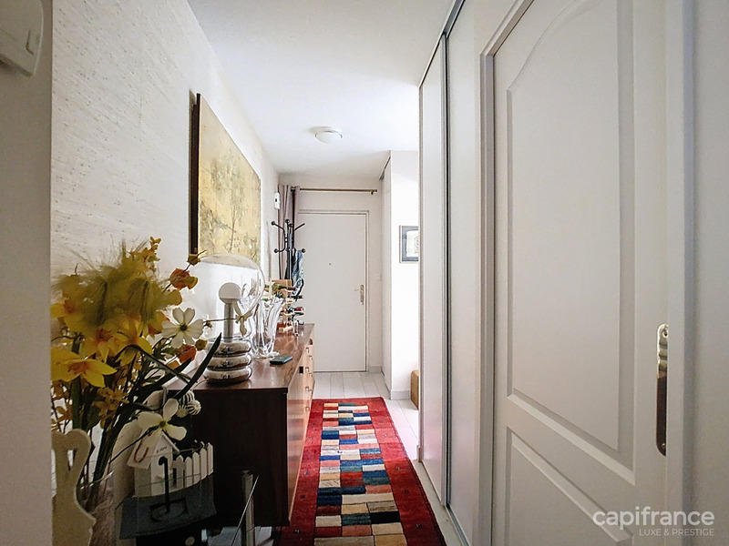 Appartement - 90 m² - 4 pièces