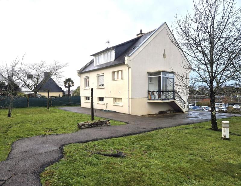 Maison - 104 m² - 5 pièces