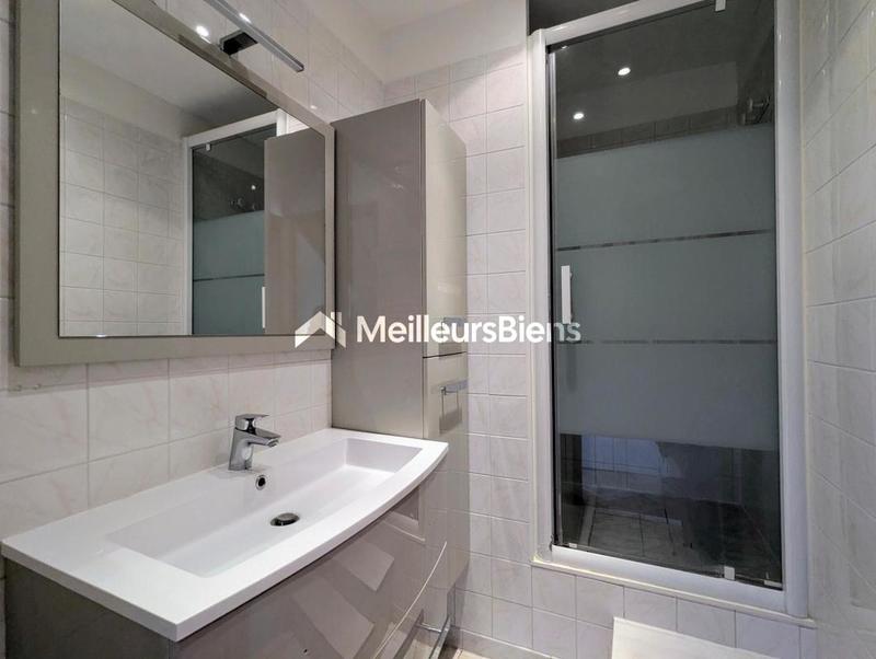 Maison - 161 m² - 5 pièces