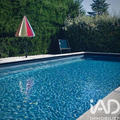 Maison de maîtres - 230 m² - 7 pièces