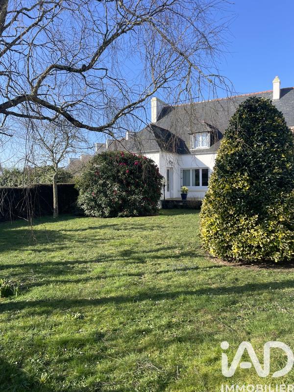 Maison - 281 m² - 11 pièces