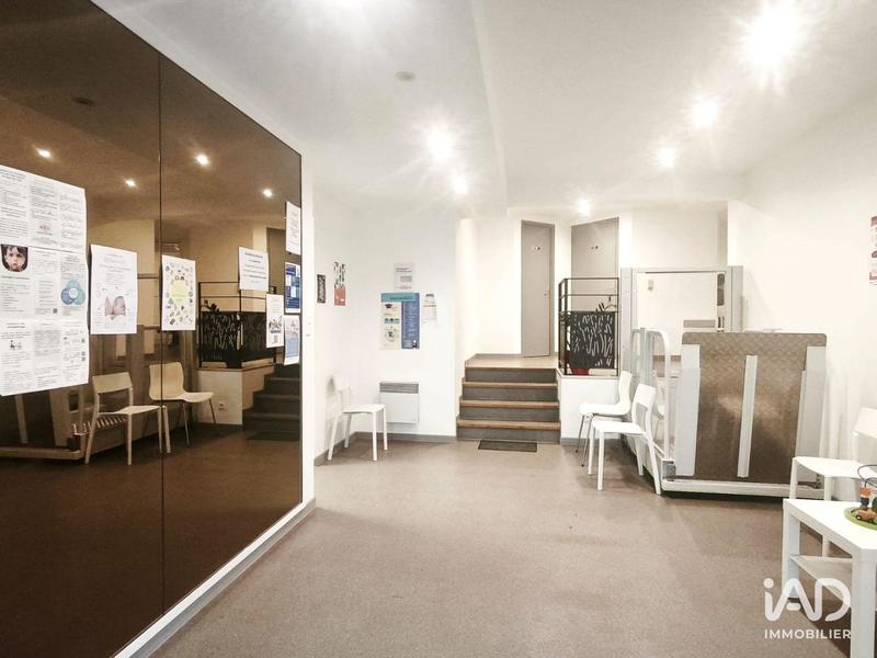 Local commercial - 136 m²