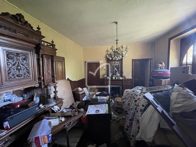 Maison - 176 m² - 8 pièces