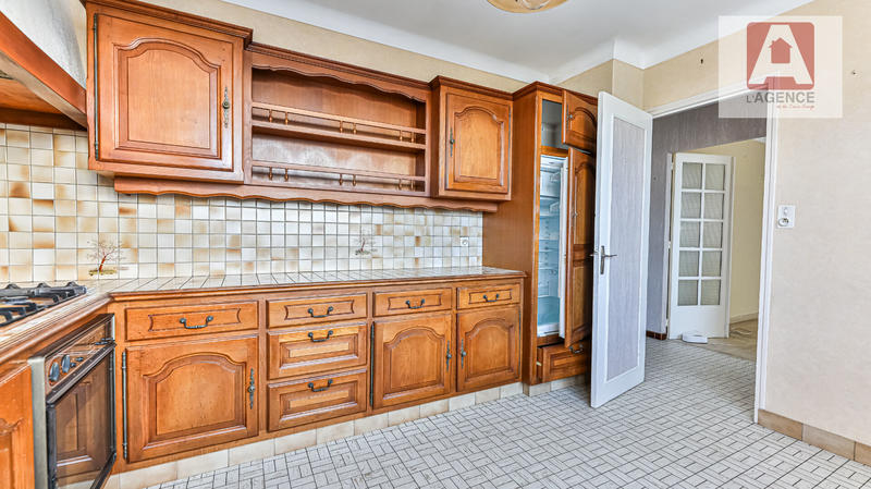 Maison - 97 m² - 6 pièces