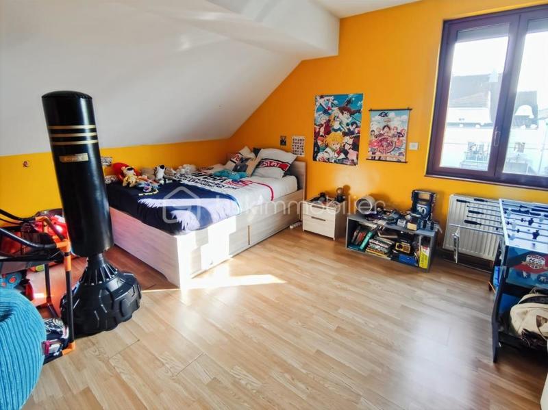 Pavillon - 100 m² - 5 pièces