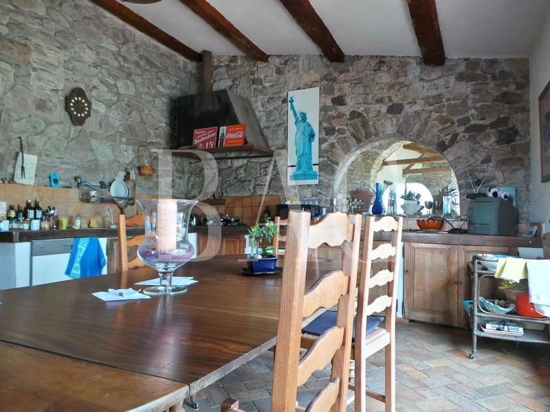 Villa - 500 m² - 12 pièces