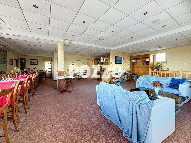 Local commercial - 320 m² - 8 pièces