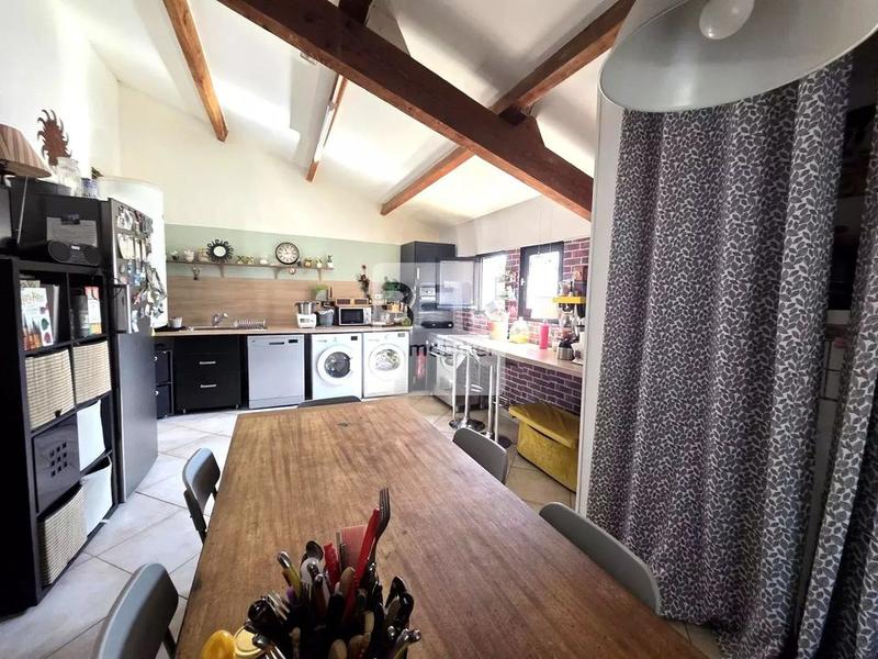 Villa - 107 m² - 6 pièces