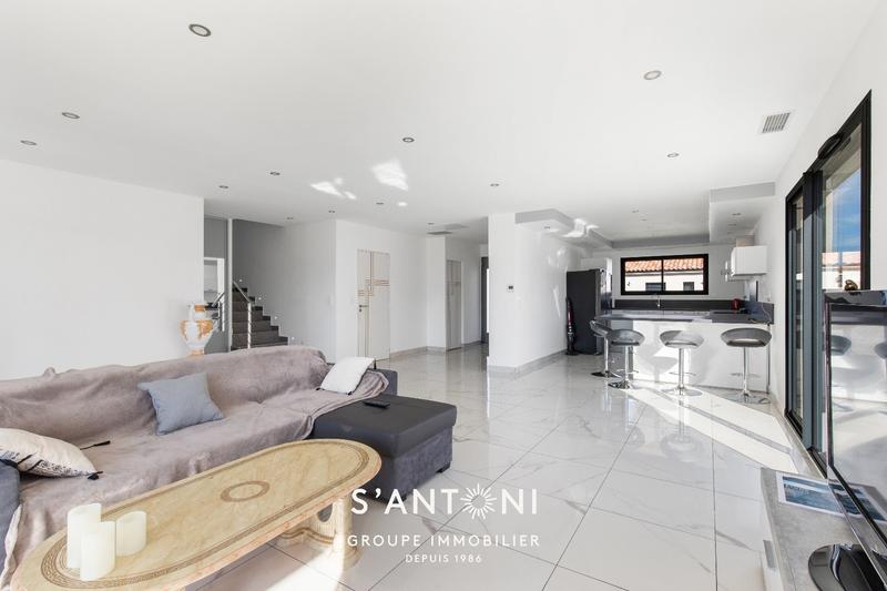 Maison - 134 m² - 5 pièces