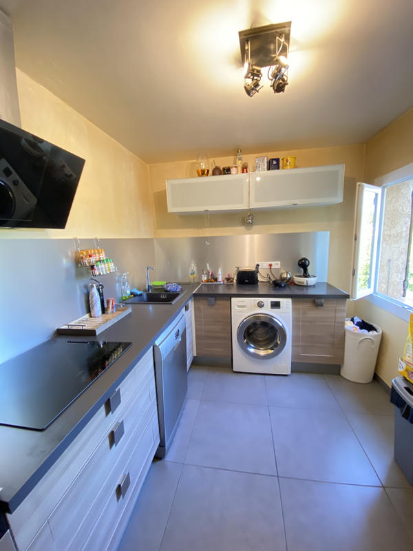 Appartement - 90 m² - 3 pièces