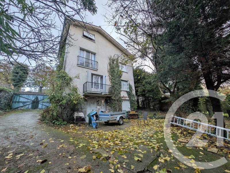 Maison - 153 m² - 6 pièces