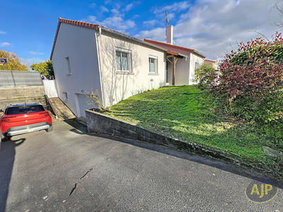 Maison - 120 m² - 5 pièces