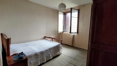 Maison - 95 m² - 7 pièces