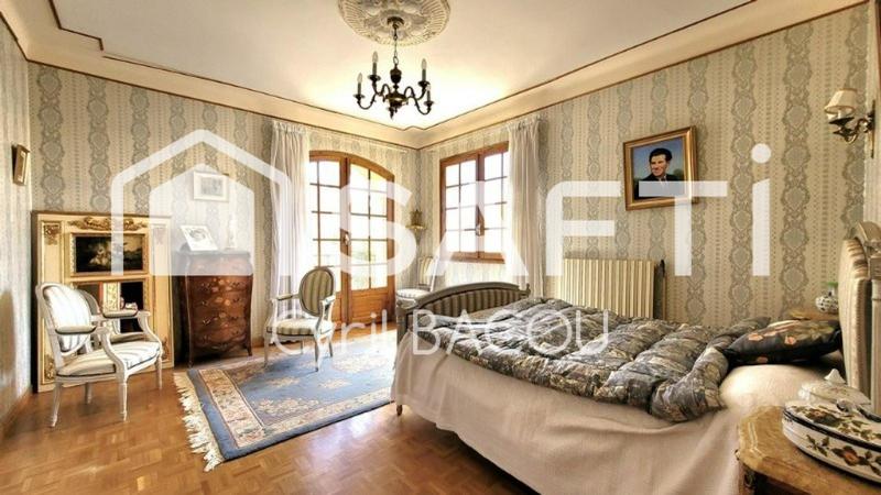 Maison - 200 m² - 6 pièces