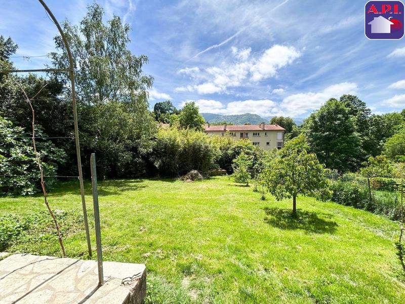 Maison - 140 m² - 8 pièces