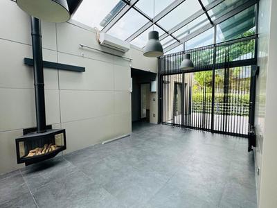 Maison - 203 m² - 8 pièces