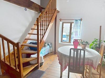 Maison - 231 m² - 6 pièces