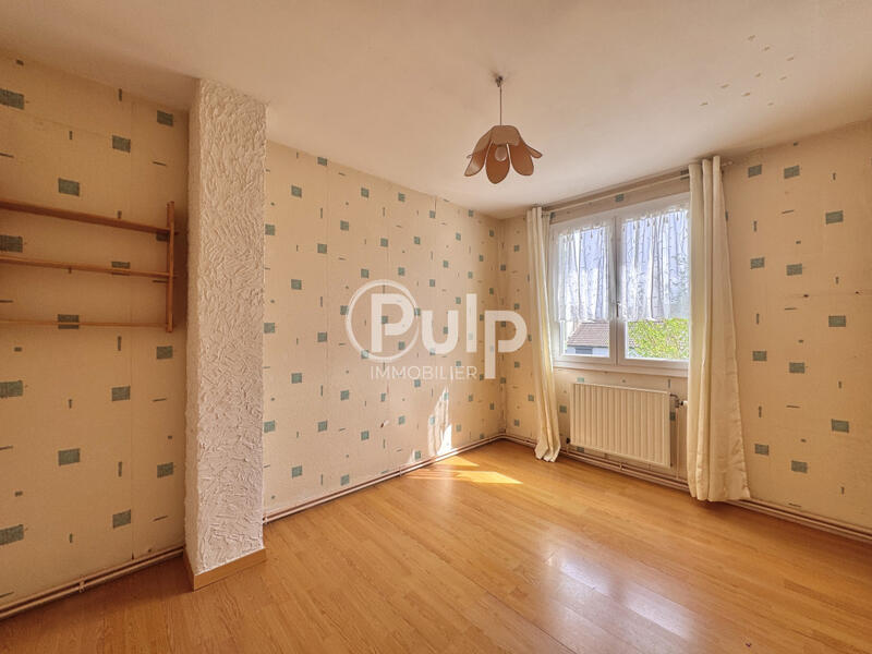 Maison - 104 m² - 5 pièces