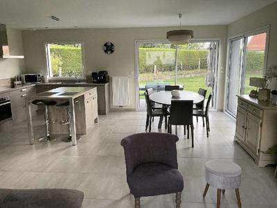 Maison - 103 m² - 4 pièces