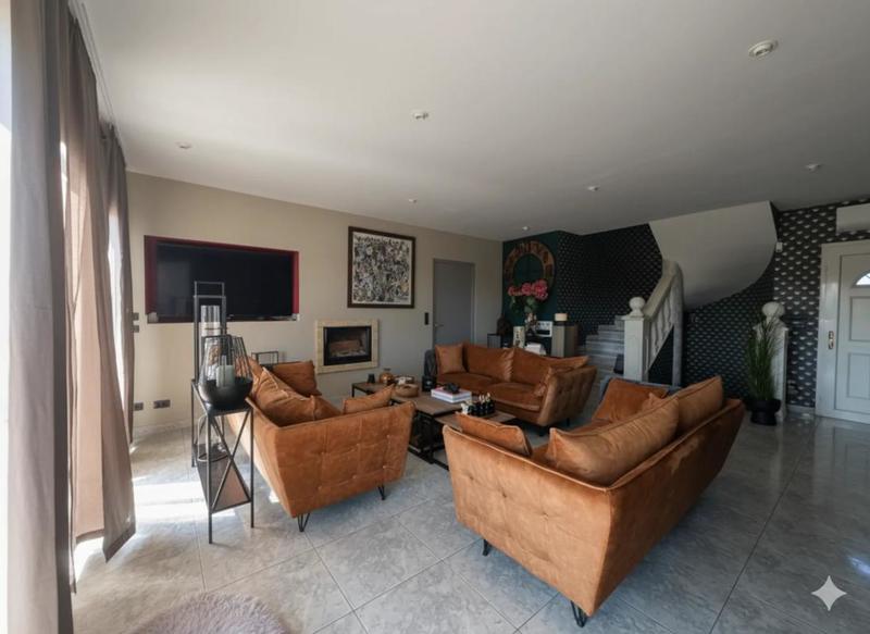 Demeure - 547 m² - 15 pièces