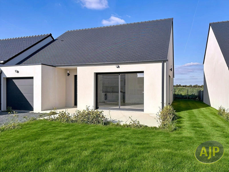 Maison - 98 m² - 4 pièces