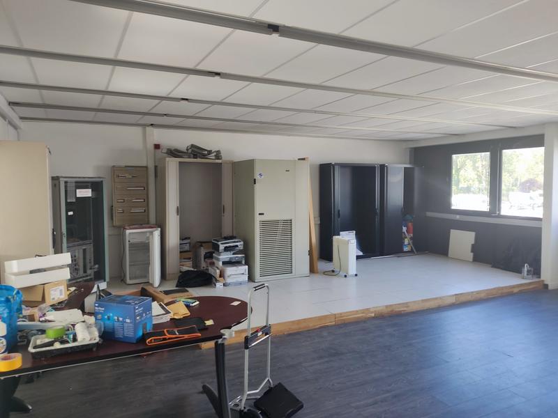 Local commercial - 3 000 m²