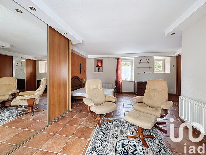 Maison - 167 m² - 8 pièces