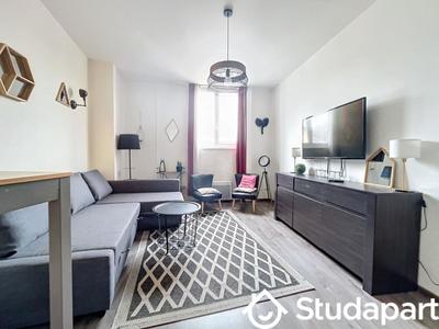 Chambre - 12 m² - 1 pièce