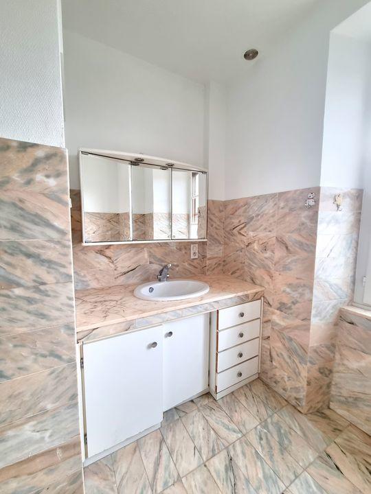 Demeure - 359 m² - 11 pièces