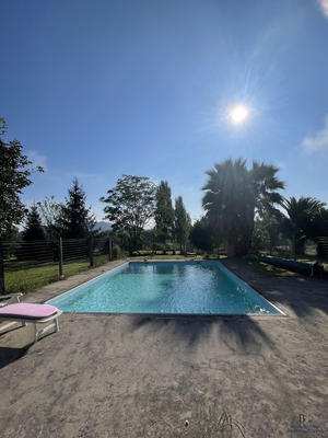 Maison ancienne - 343 m² - 9 pièces