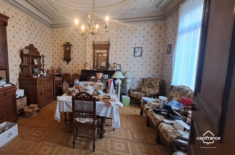 Maison - 200 m² - 7 pièces