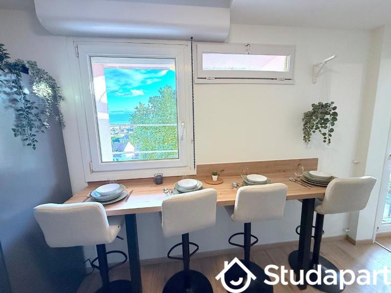 Chambre - 13 m² - 1 pièce