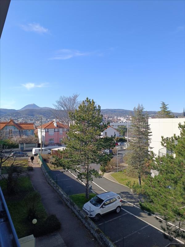 Appartement - 70 m² - 4 pièces