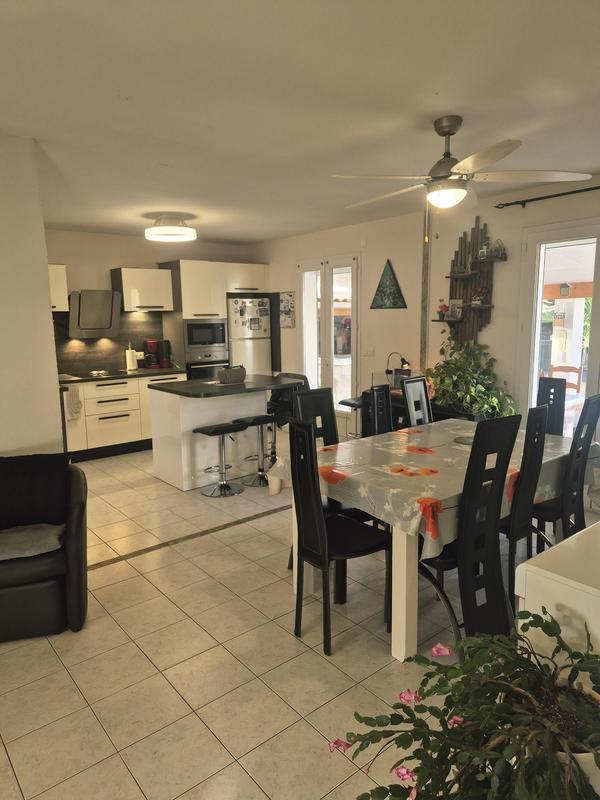 Villa - 90 m² - 4 pièces