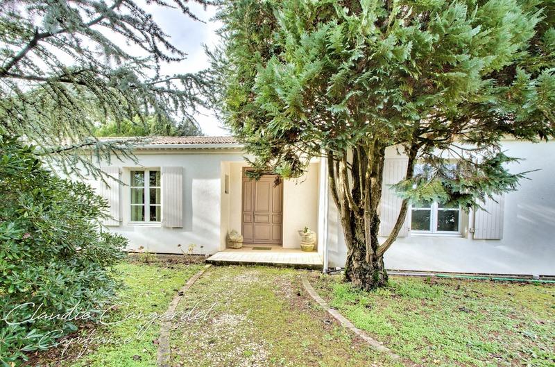 Propriété - 252 m² - 7 pièces