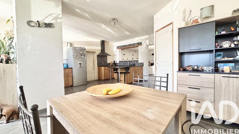 Maison - 234 m² - 7 pièces