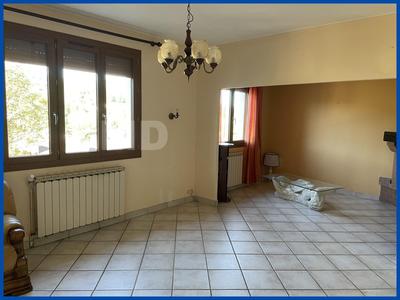 Maison - 137 m² - 7 pièces