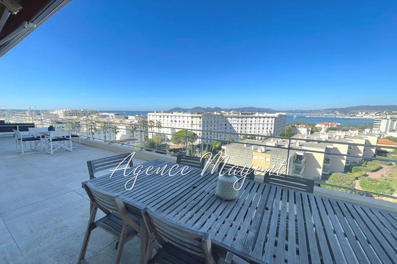 Appartement - 150 m² - 5 pièces