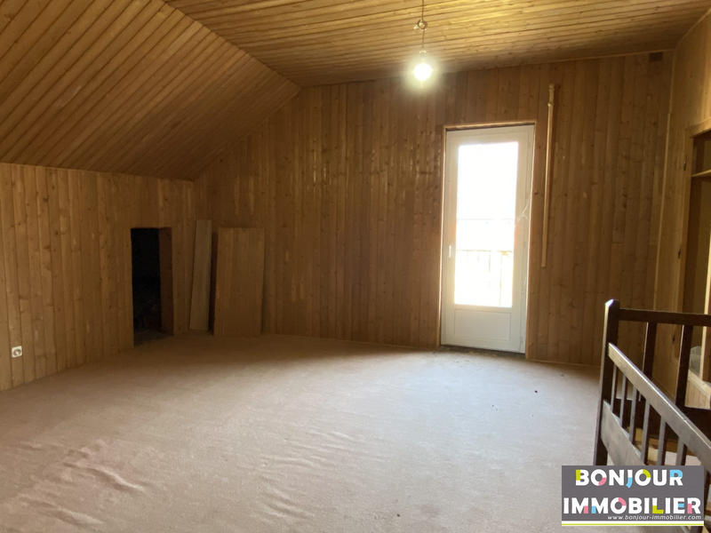 Maison traditionnelle - 176 m² - 6 pièces