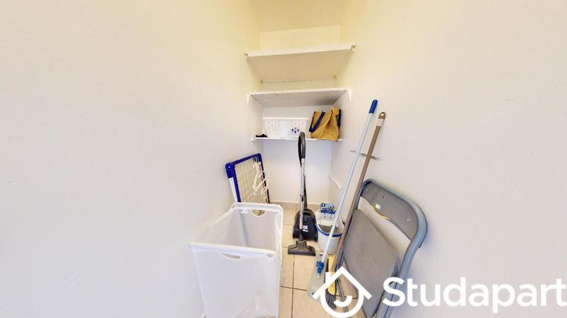 Chambre - 9 m² - 1 pièce