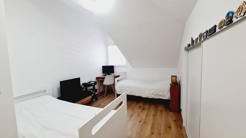 Appartement - 98 m² - 4 pièces