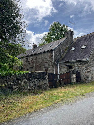 Maison - 201 m² - 7 pièces