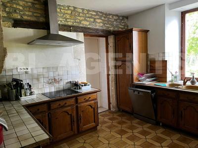 Villa - 546 m² - 15 pièces